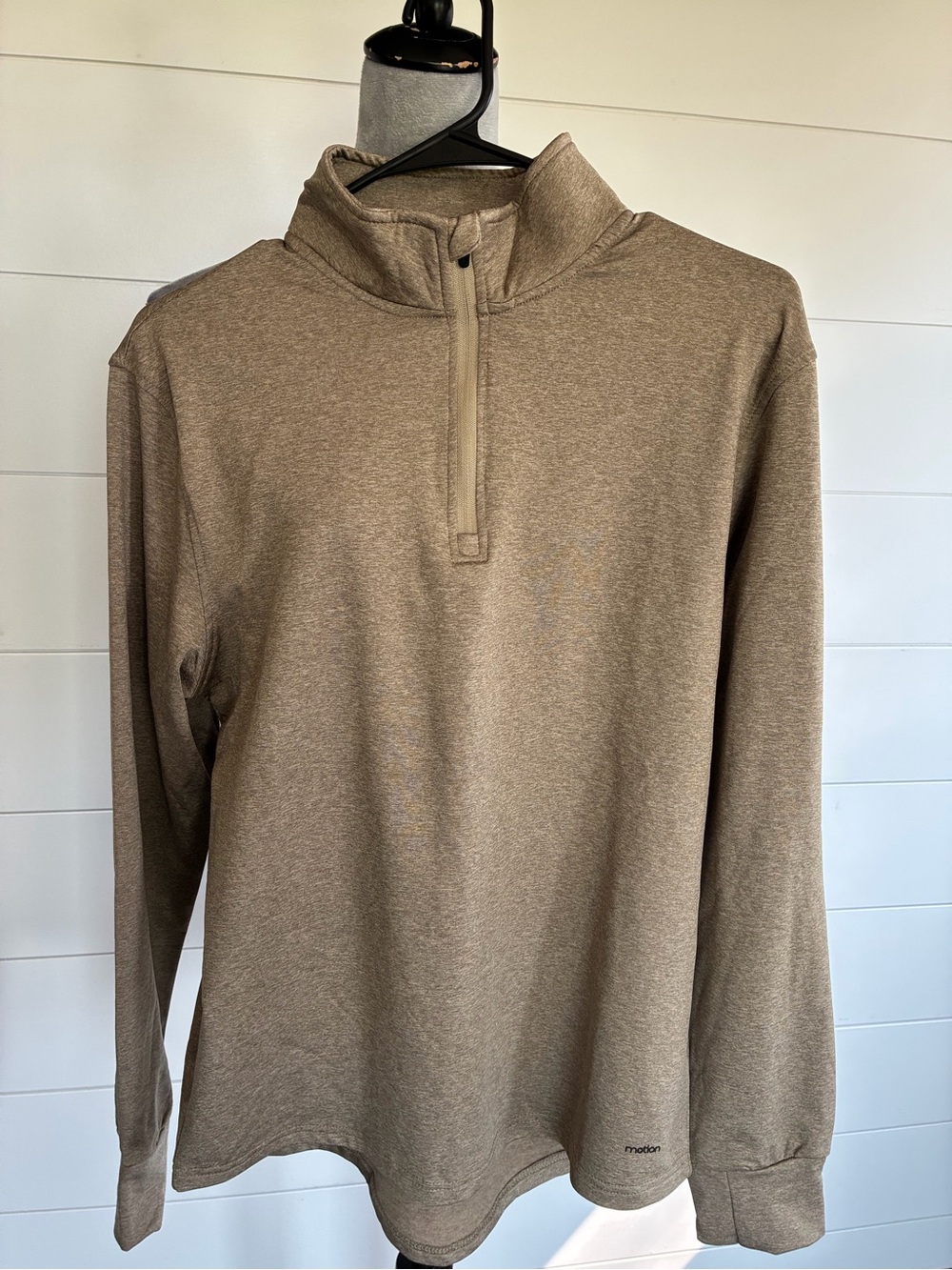 Motion Hampton Khaki Men’s 1/4 Zip Pullover Sz S NWT/0412